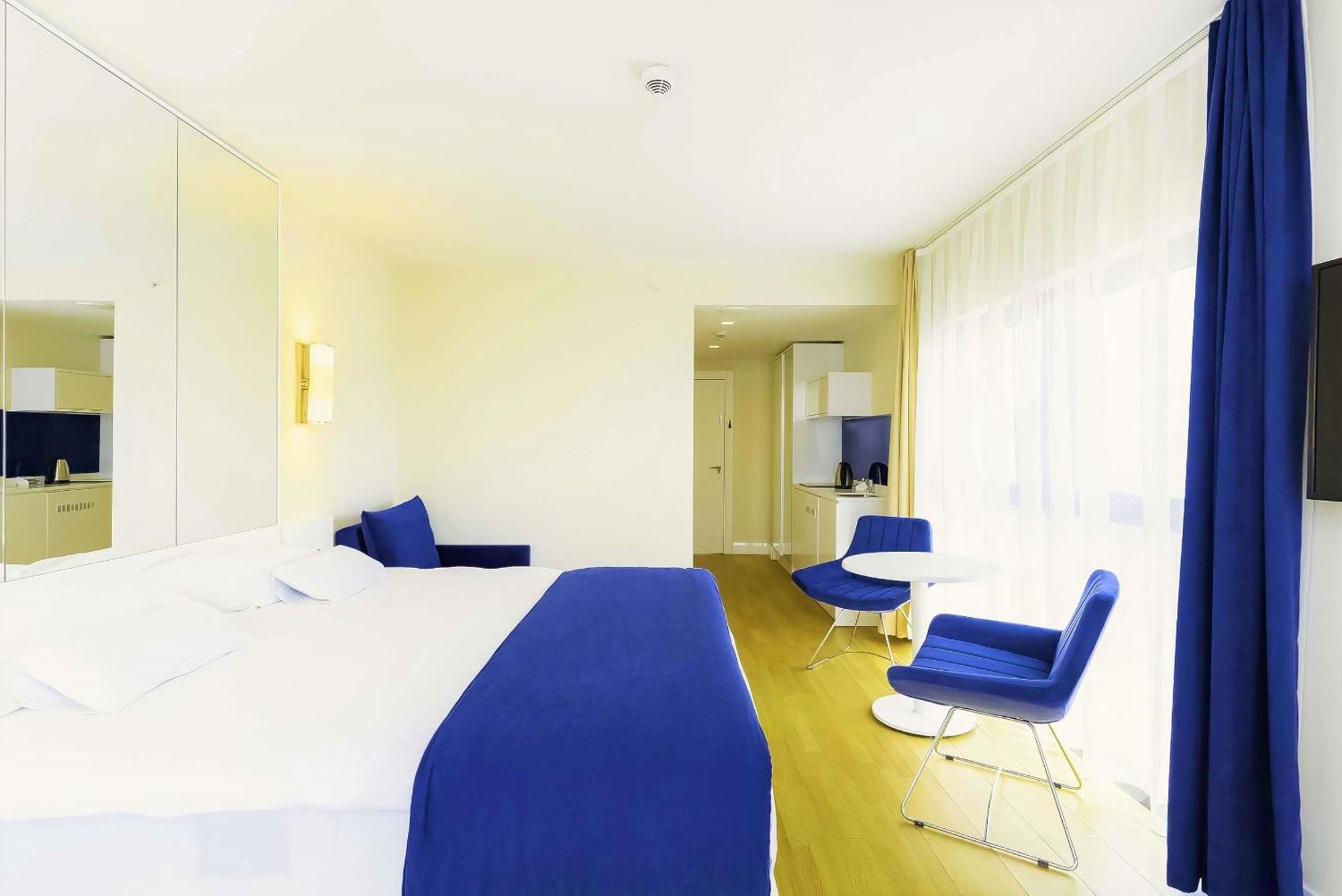 Relax And Unwind Premier Sea View Aparthotel In Batoumi Extérieur photo