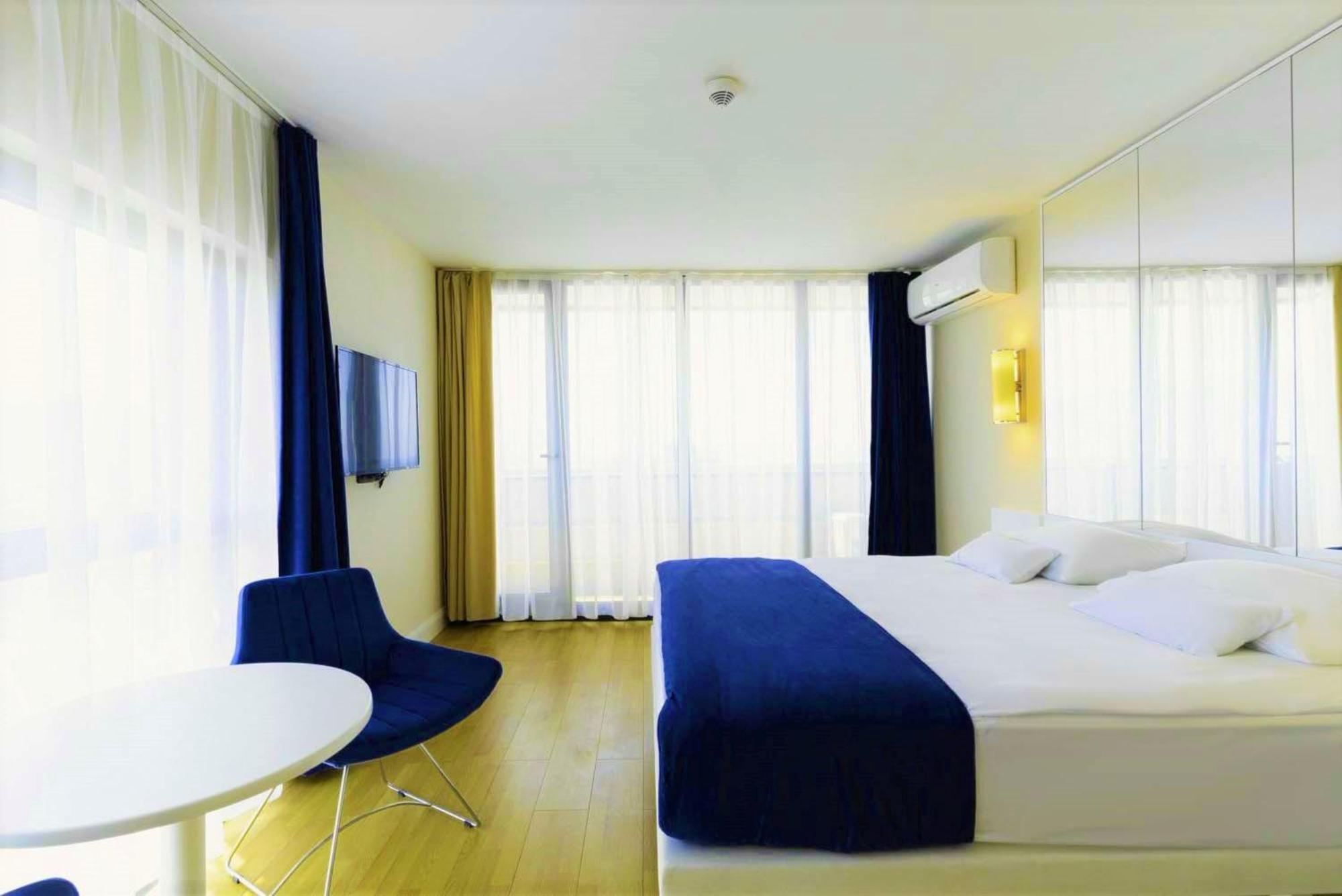 Relax And Unwind Premier Sea View Aparthotel In Batoumi Extérieur photo